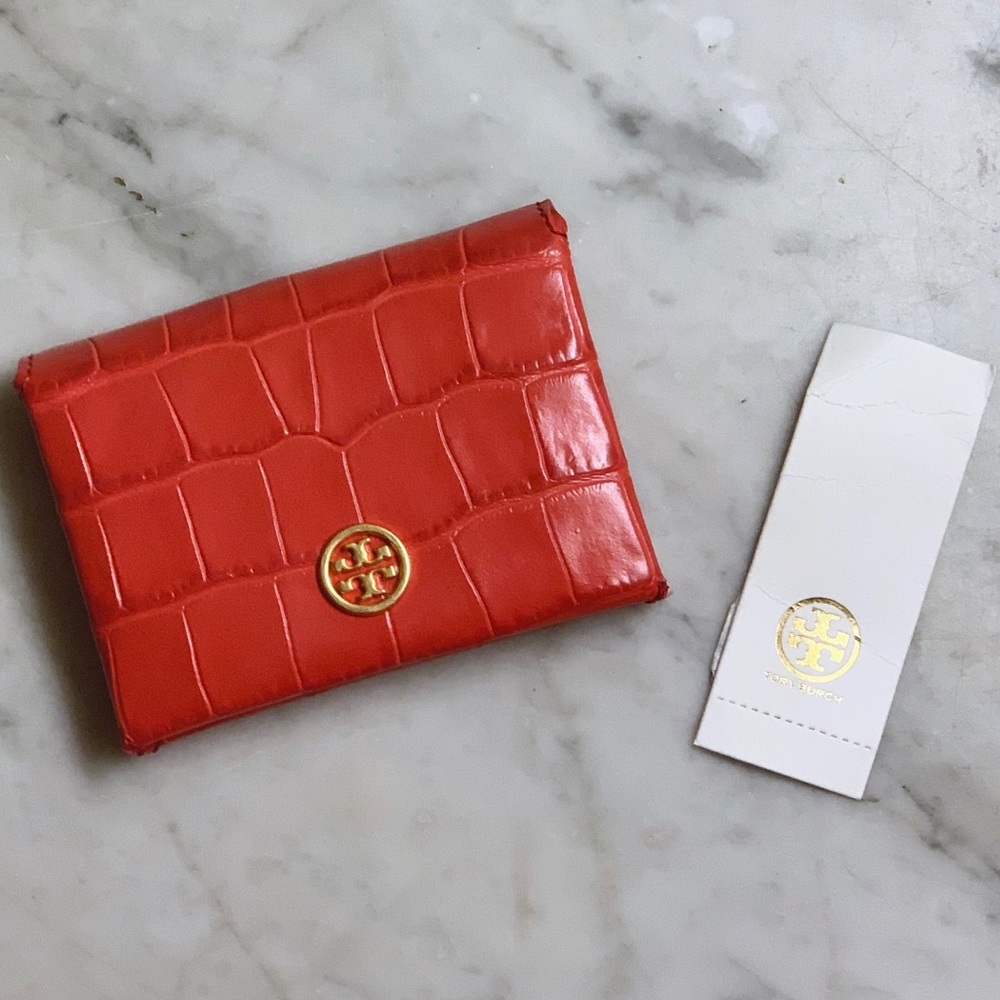 NWT Tory Burch Embossed Parker Foldable Wallet